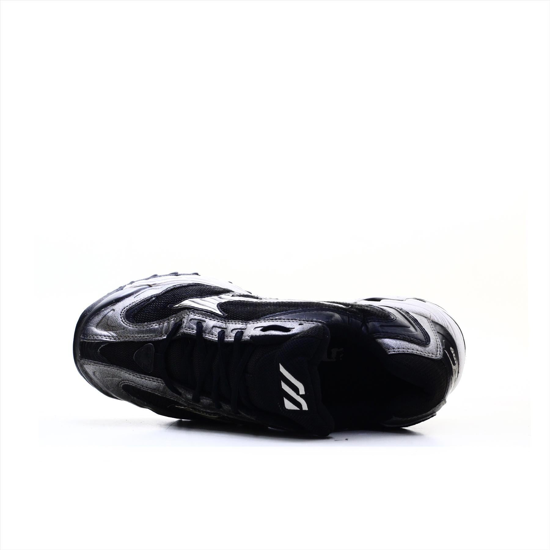 Mizuno Wave