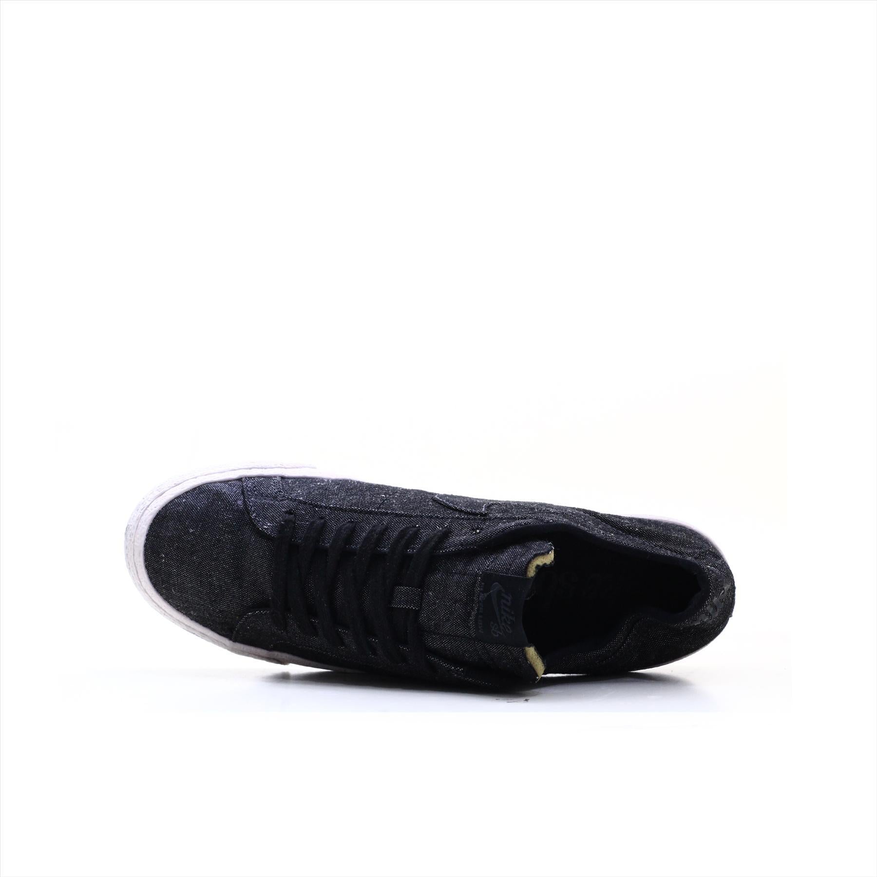 Nike Sb Blazer Low  Exposed Tongue