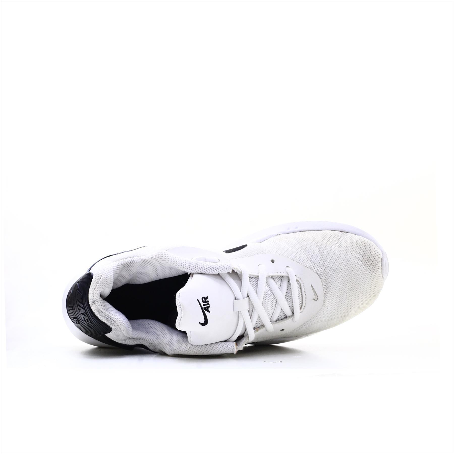 Air max oketo deals on feet