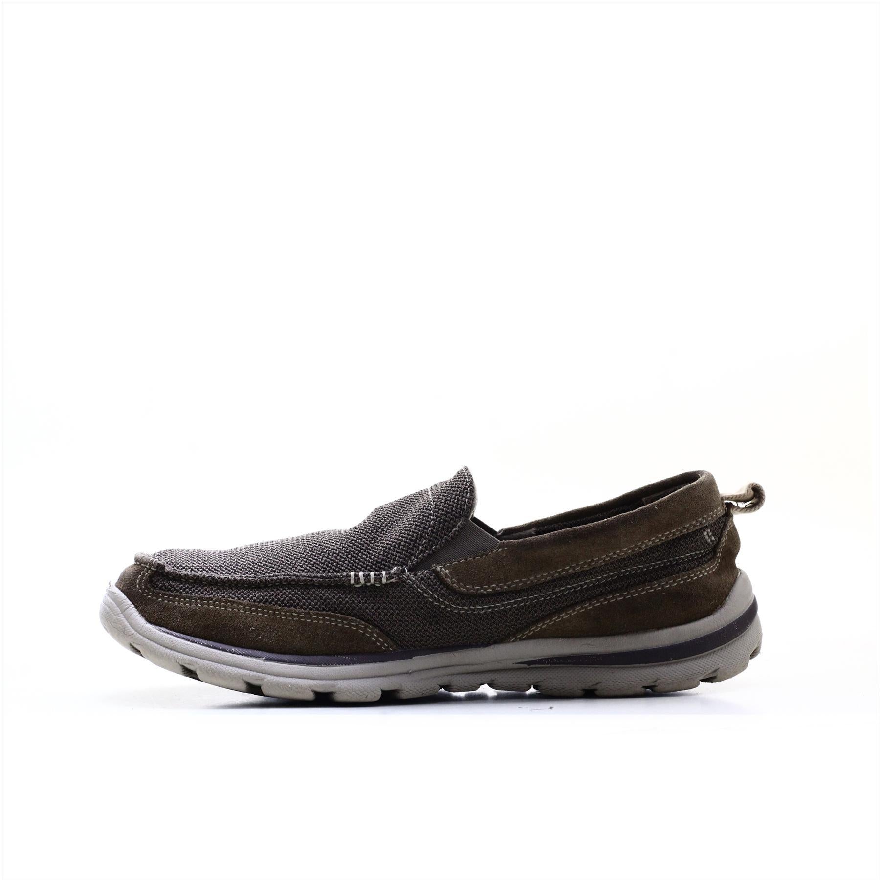 Skechers Relaxed Fit Memory Foam