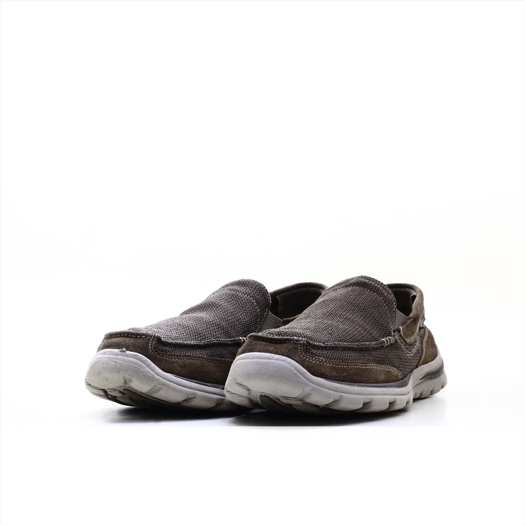 Skechers Relaxed Fit Memory Foam