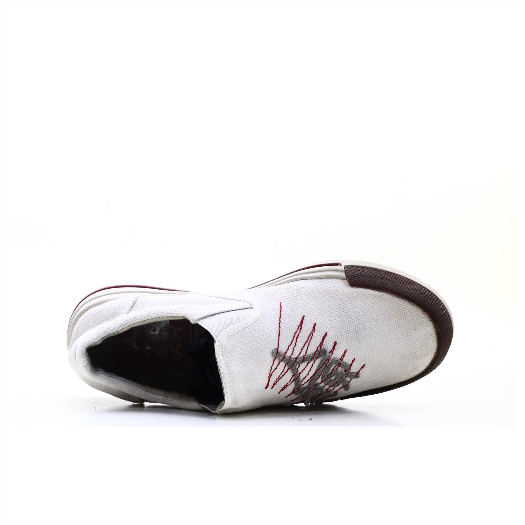 Jump Slip On