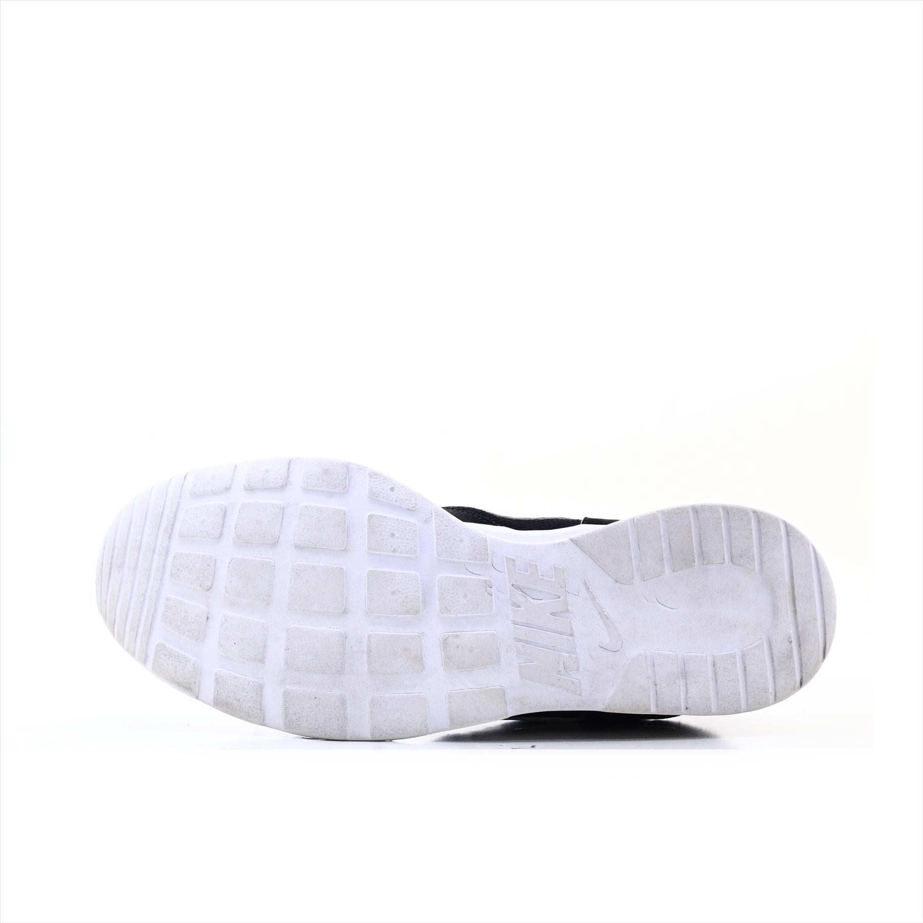 Nike Kaishi
