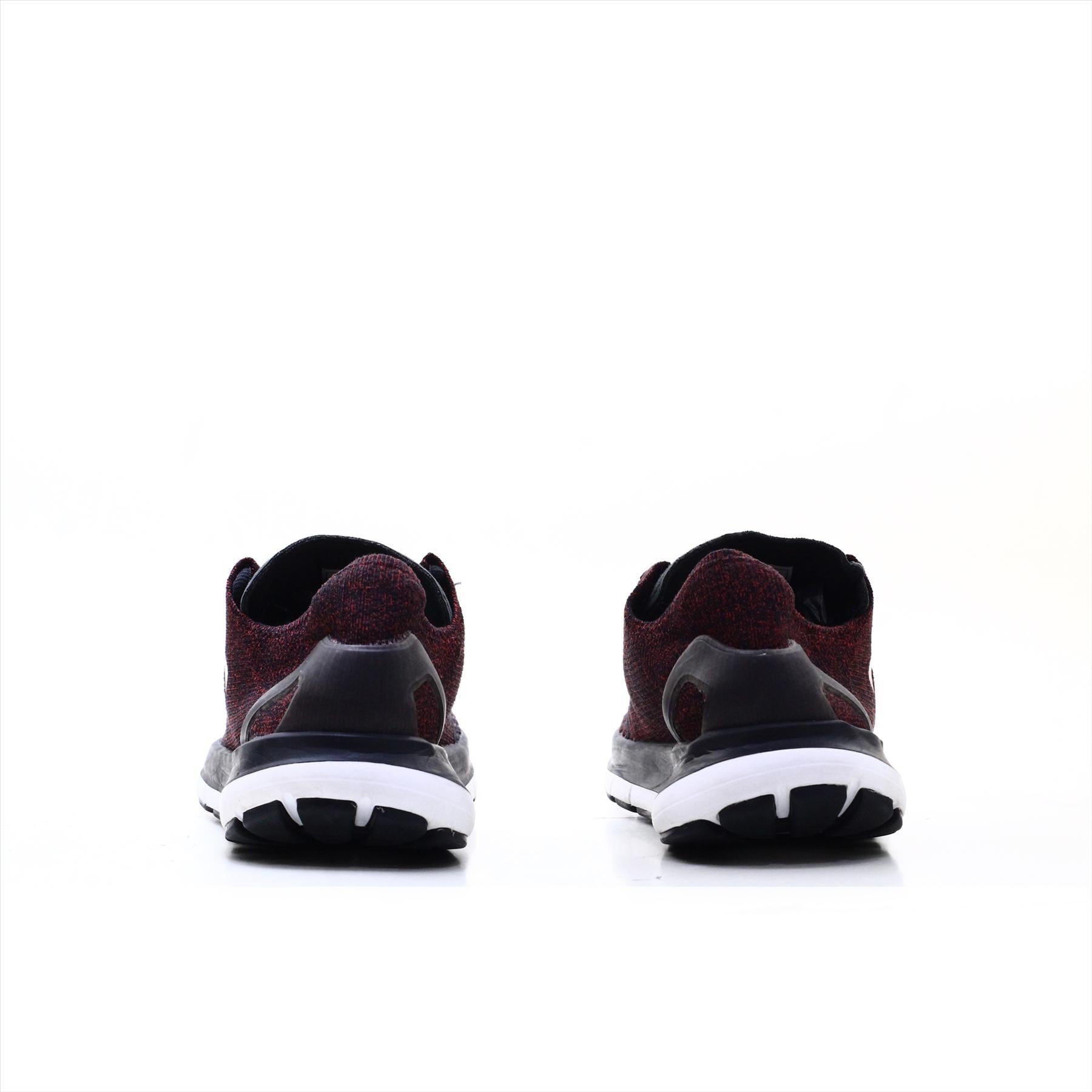 Under Armour Charged SC