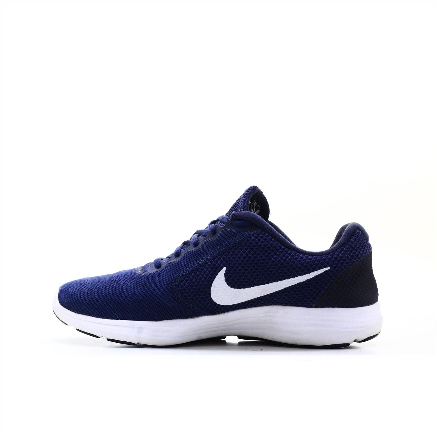 Nike Revolution 3