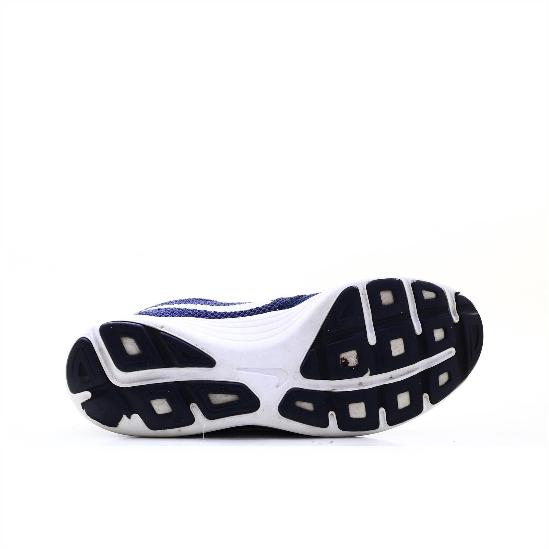 Nike Revolution 3