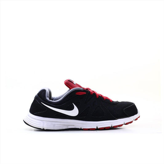 Nike Revolution 2