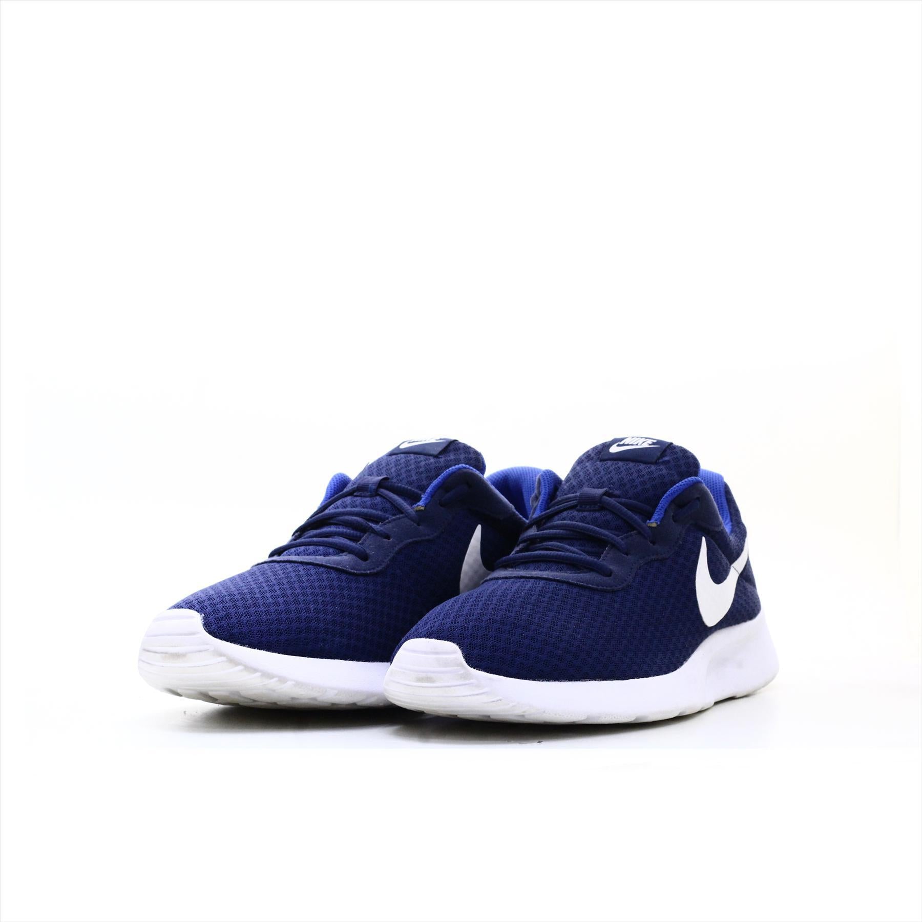 Nike Tanjun
