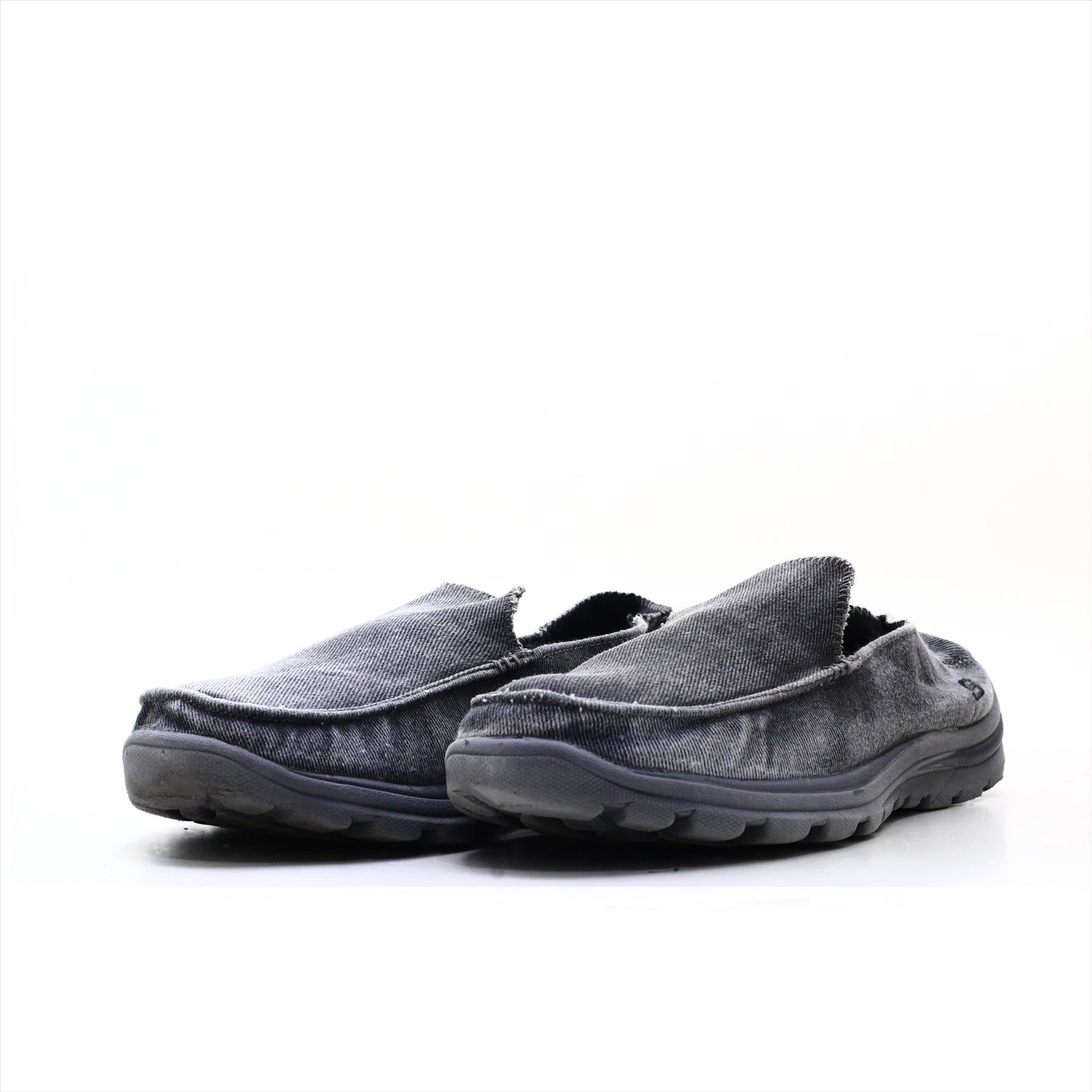Skechers Relaxed Fit Memory Foam