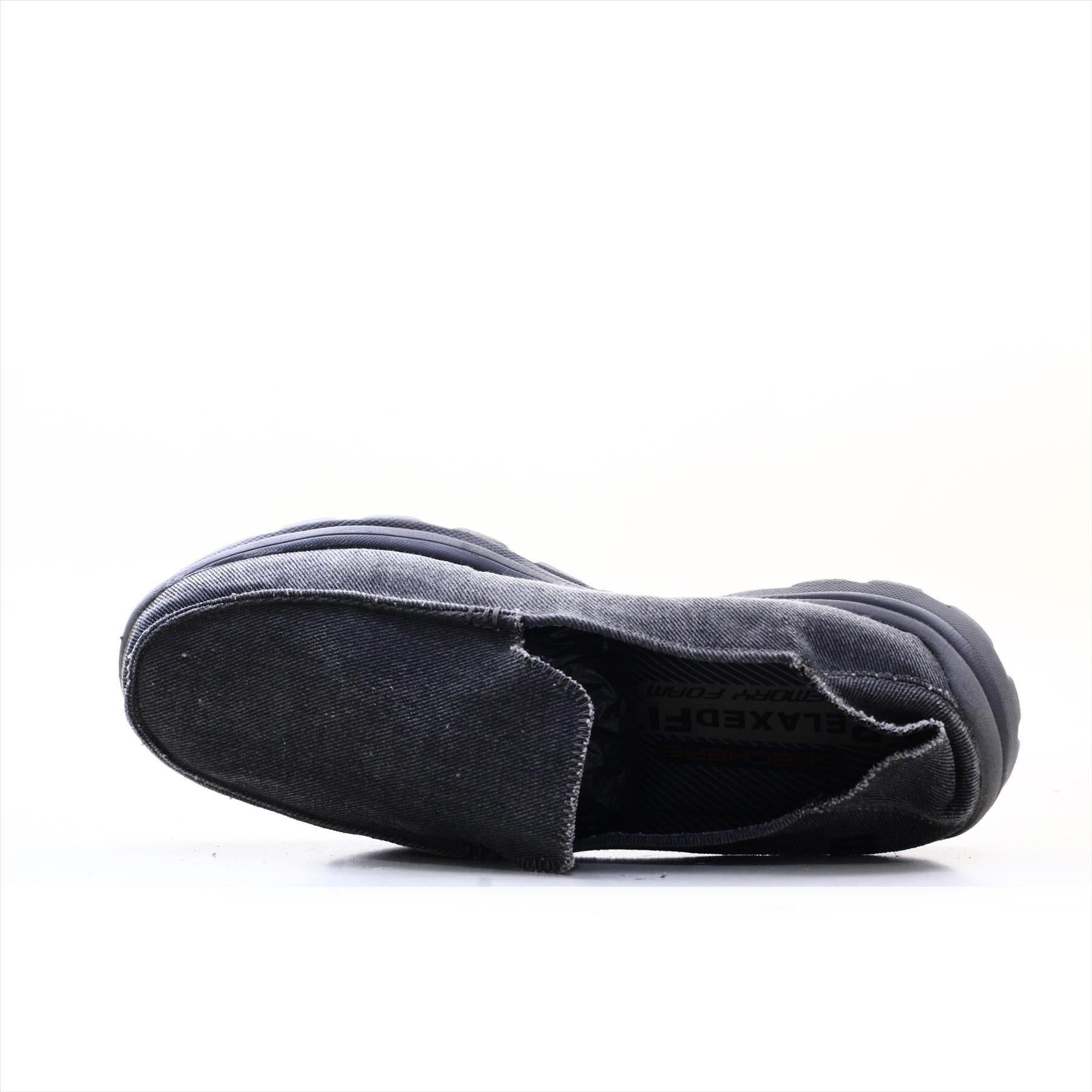 Skechers Relaxed Fit Memory Foam