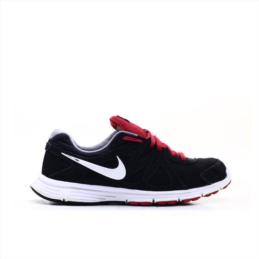 Nike Revolution 2