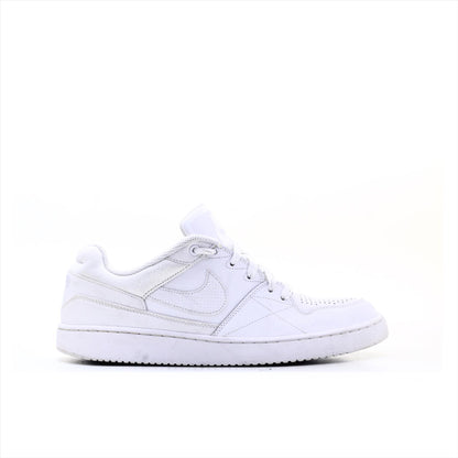 Nike Priority