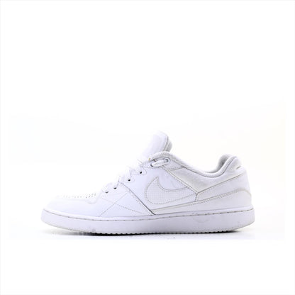 Nike Priority