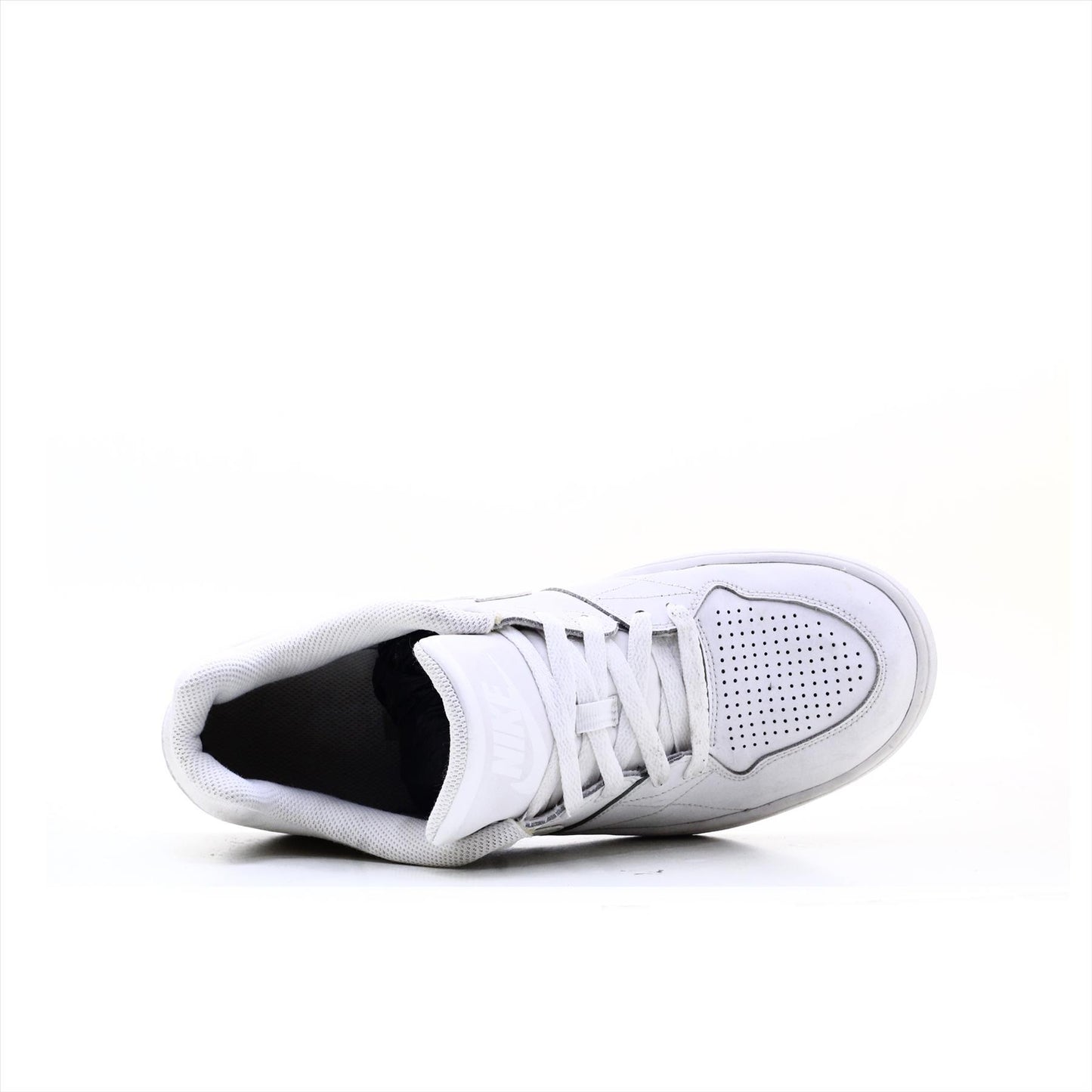 Nike Priority