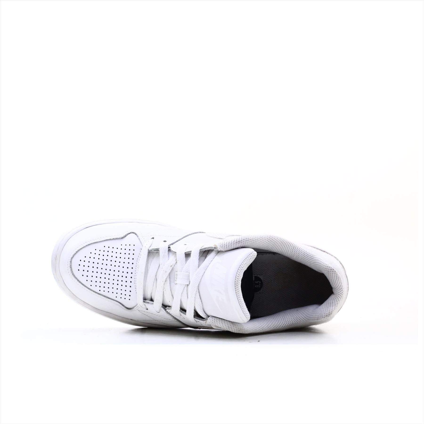 Nike Priority