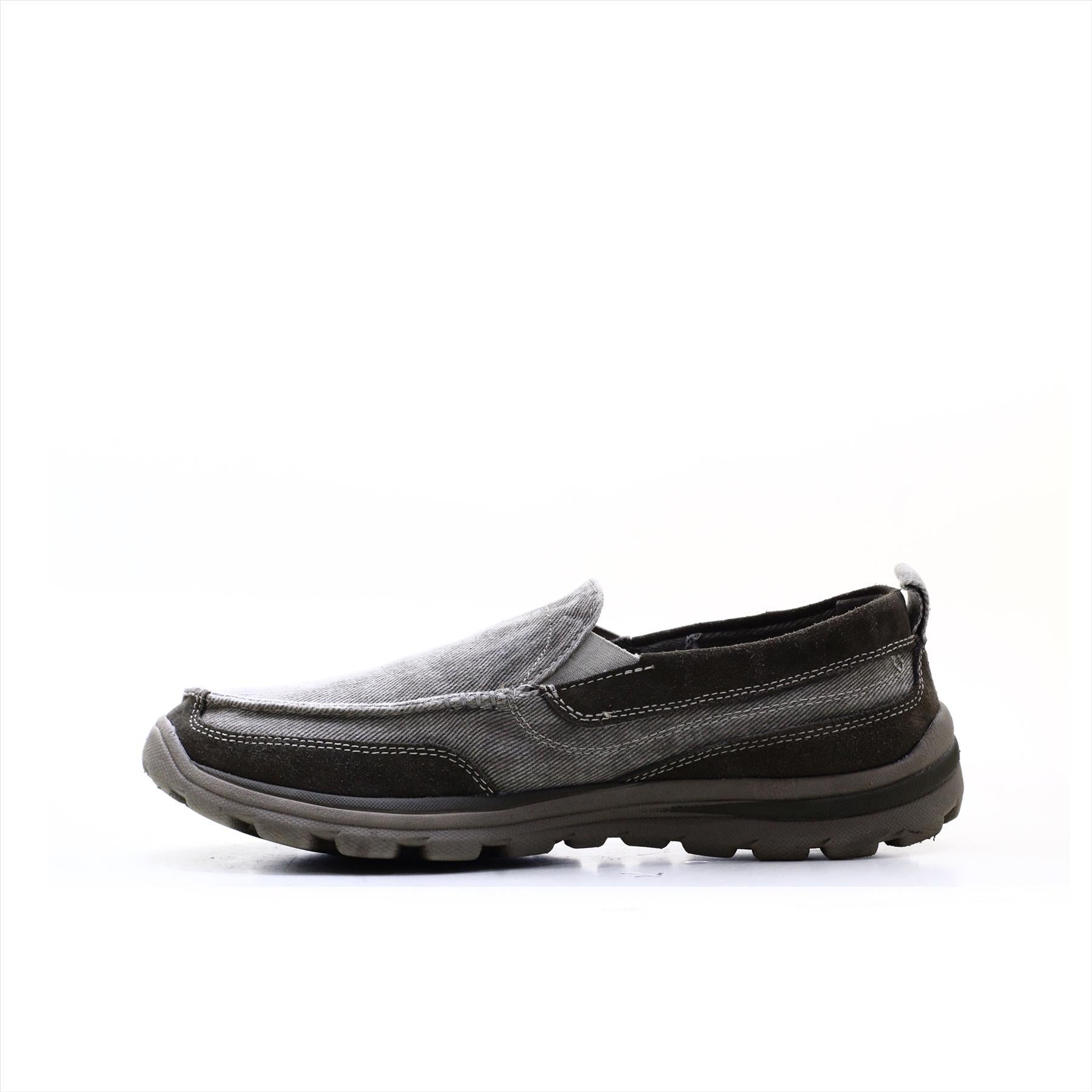 Skechers Relaxxed Fit Memory Foam