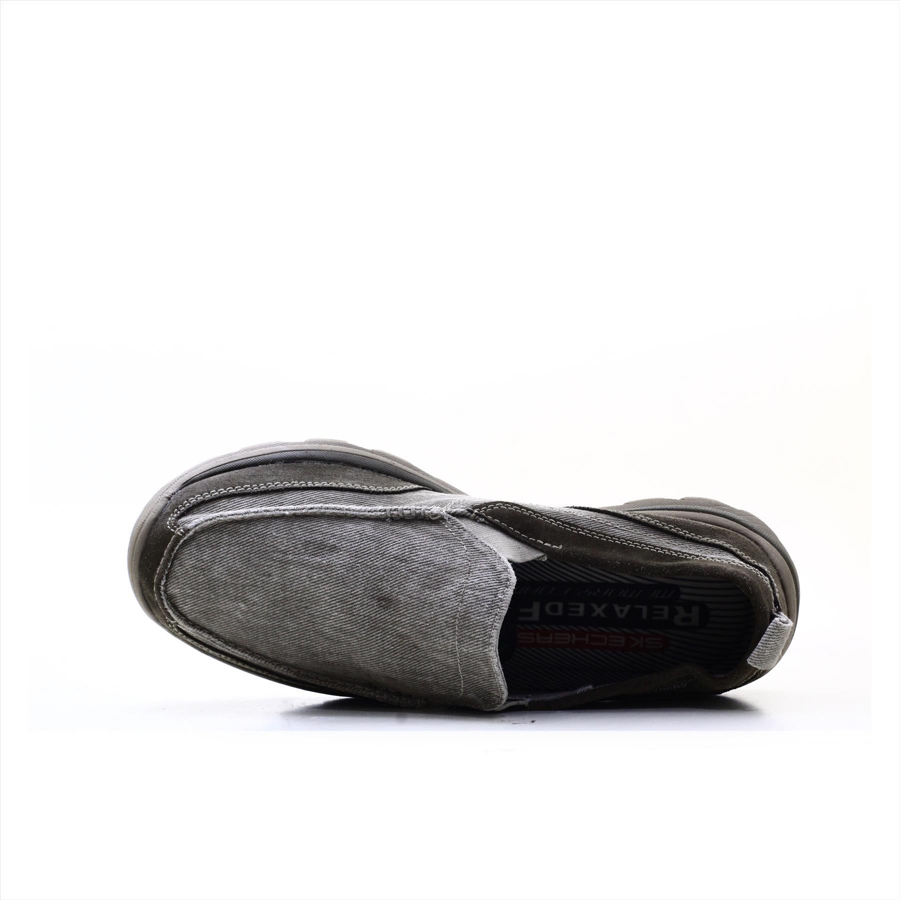 Skechers Relaxxed Fit Memory Foam