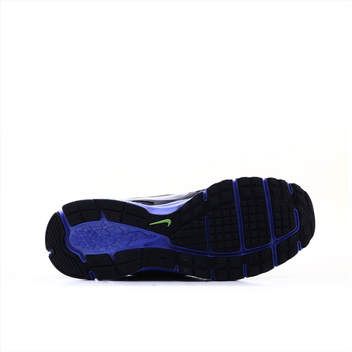 Nike Revolution
