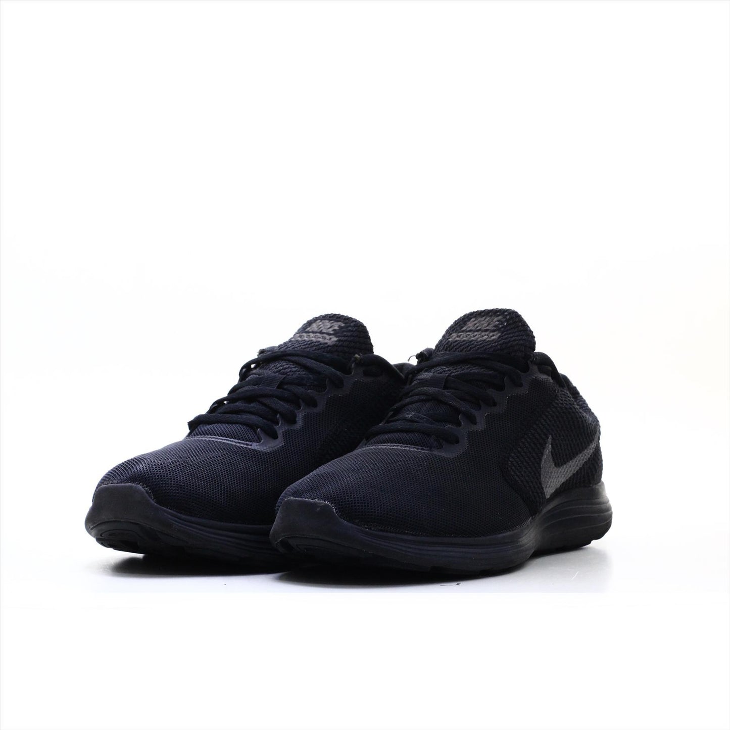 Nike Revolution 3
