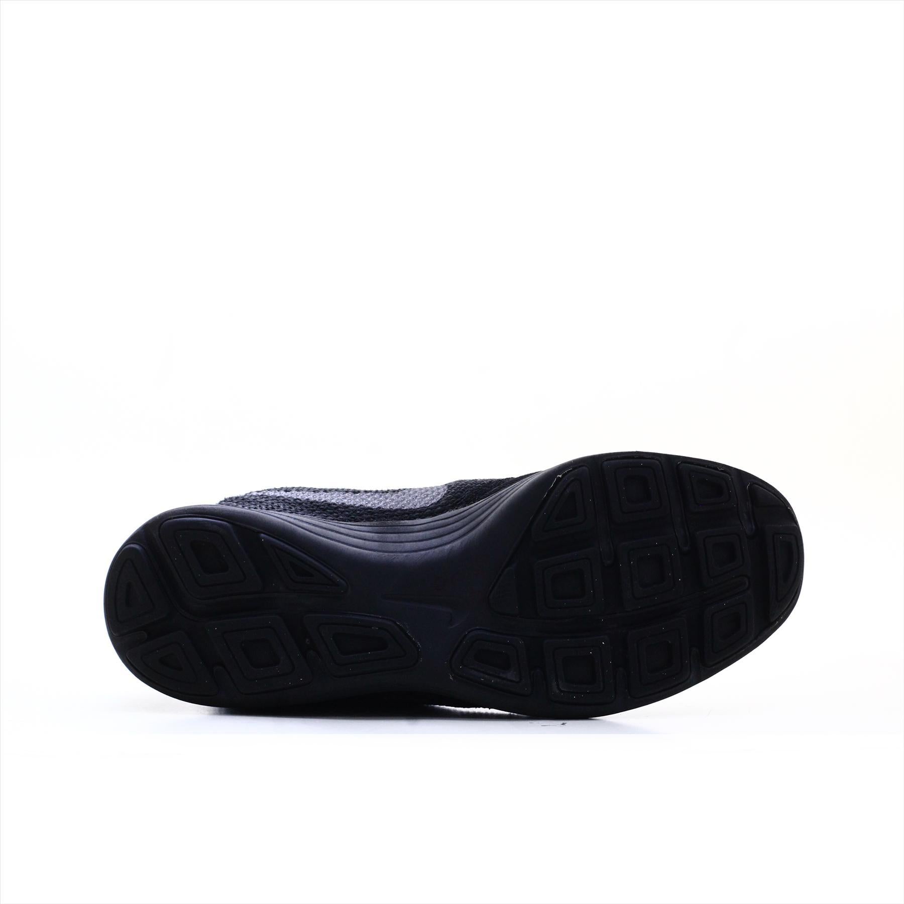 Nike Revolution 3