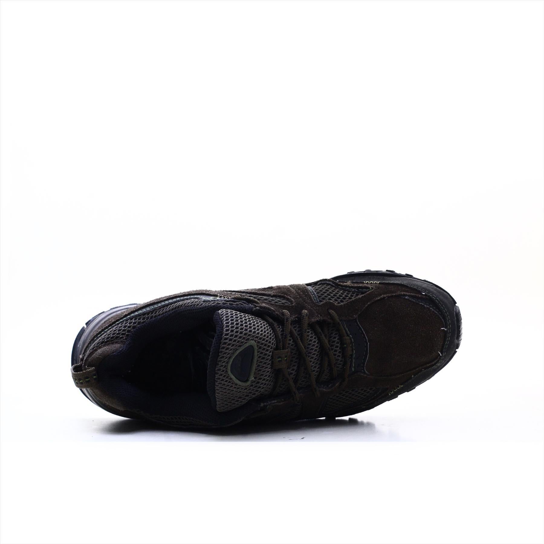 New Balance 650