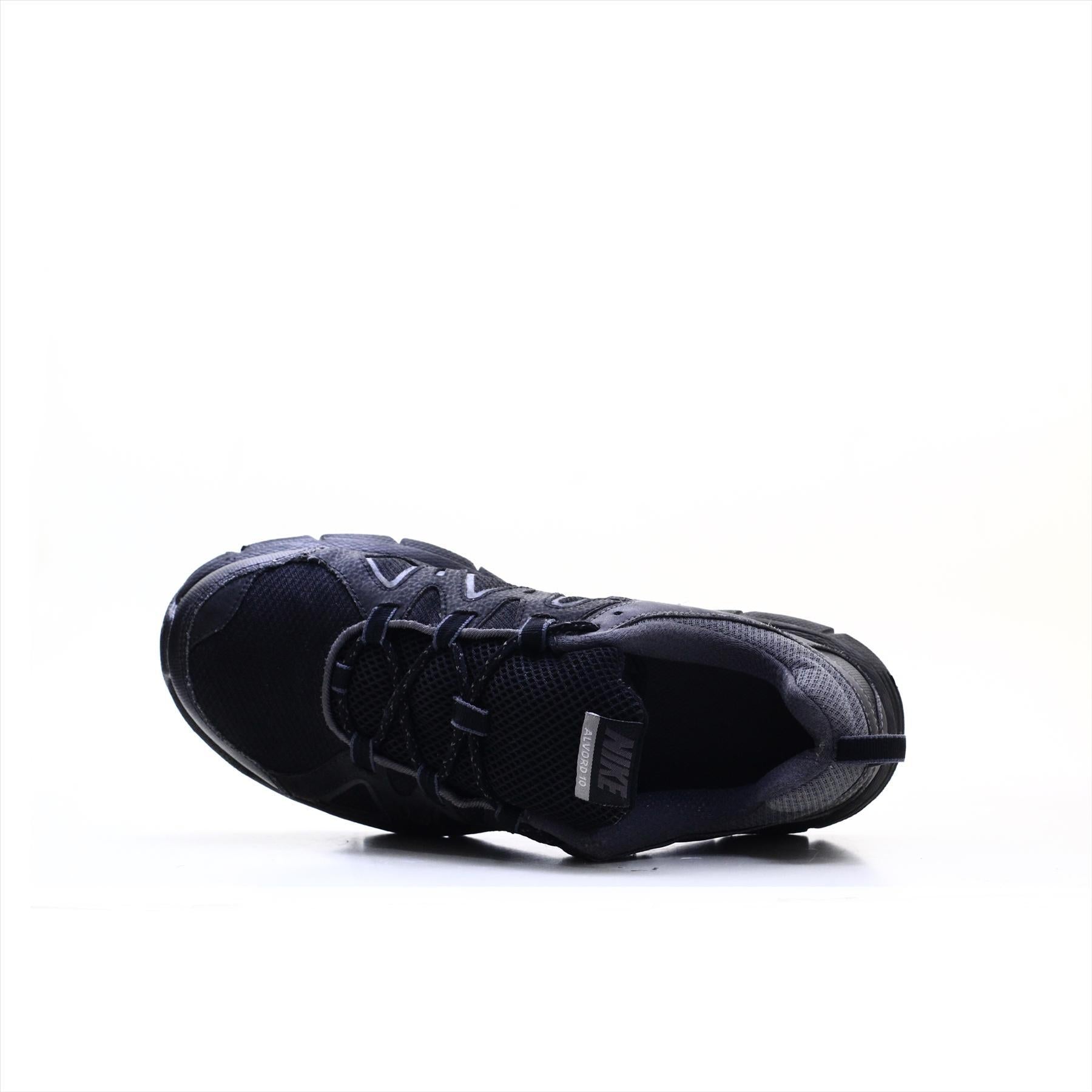 Nike Alvord 10