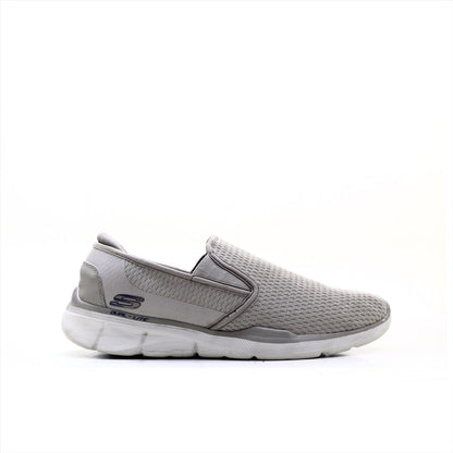 Skechers Relaxed Fit Memory Foam