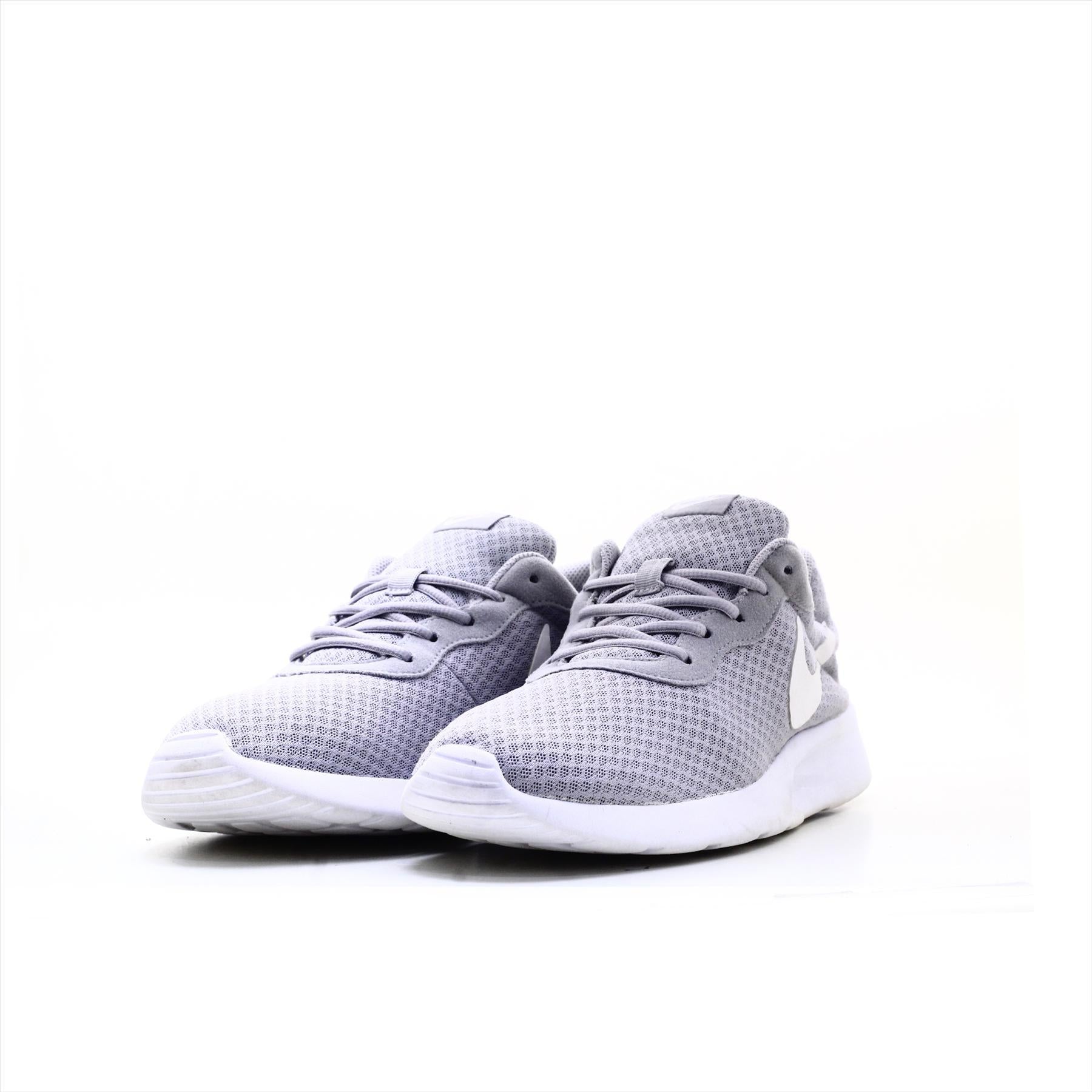 Nike Tanjun