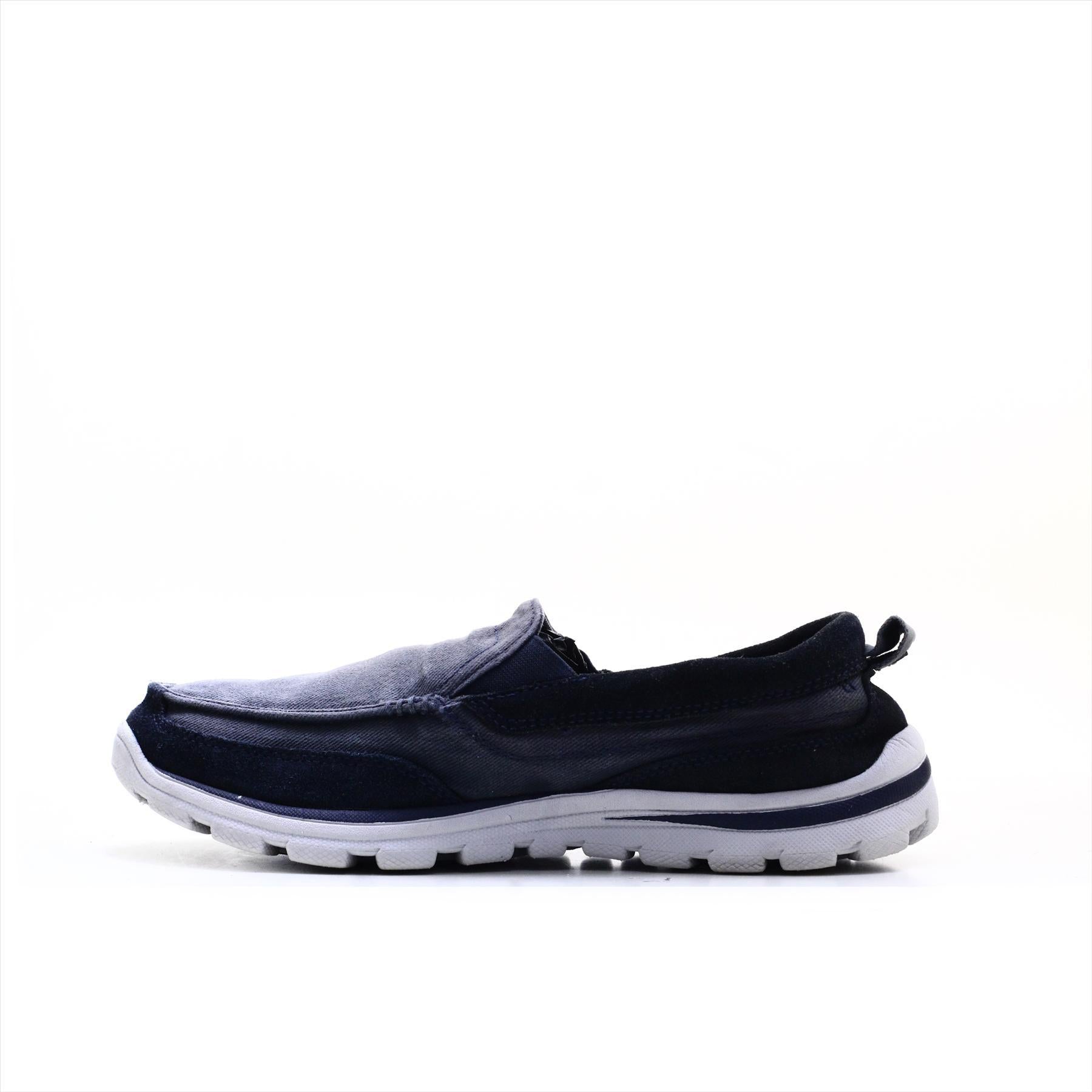 Skechers Relaxed Fit Memory Foam