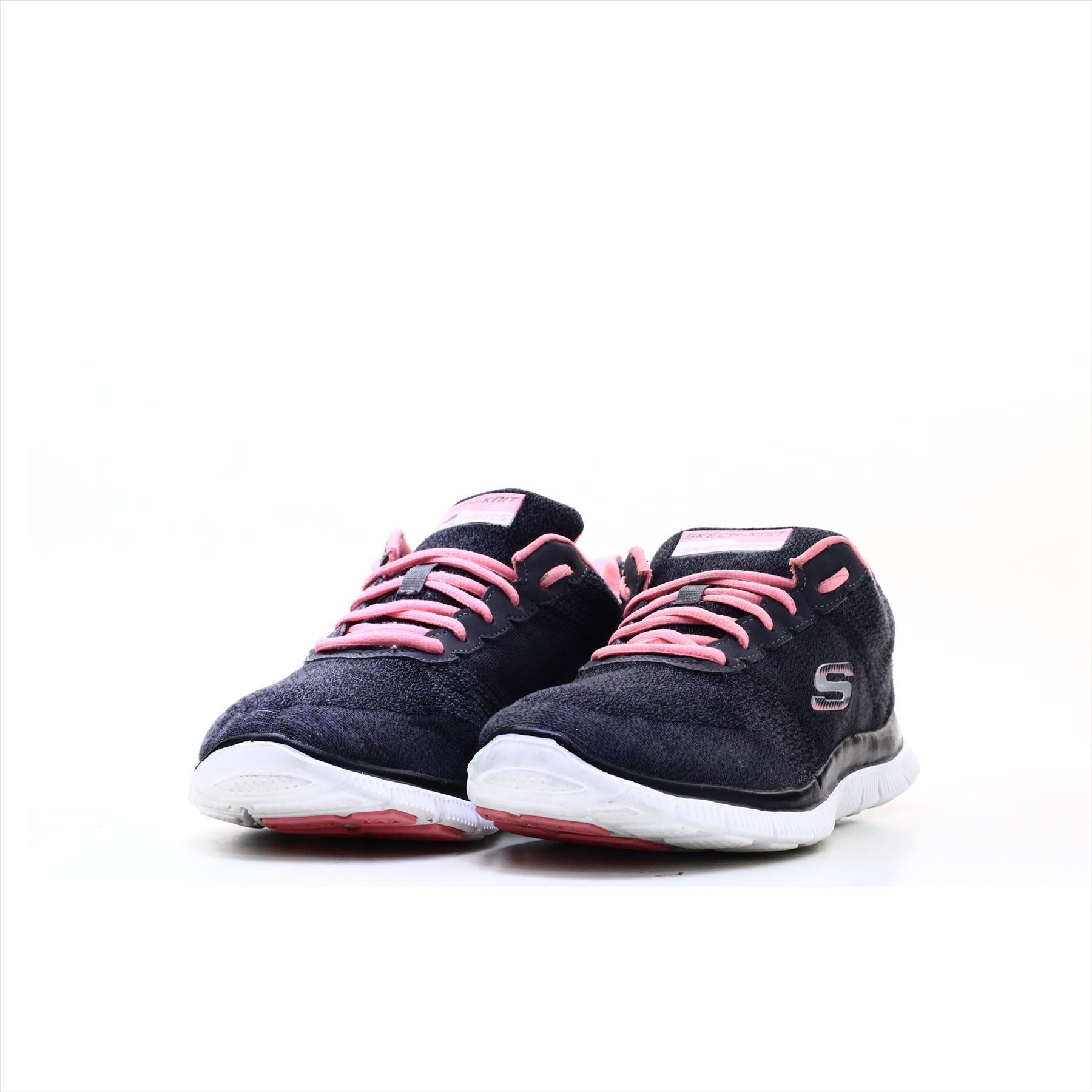 Skechers Skech Knit Memory Foam