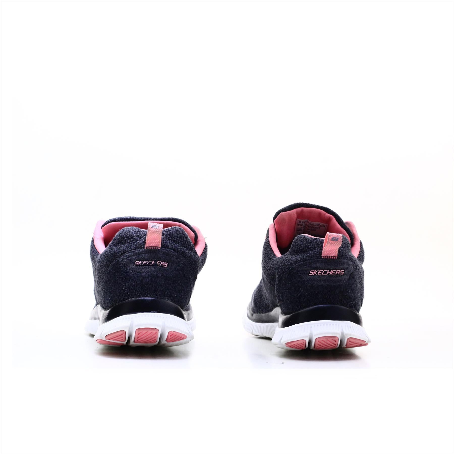 Skechers Skech Knit Memory Foam