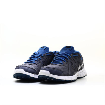 Nike Revolution 