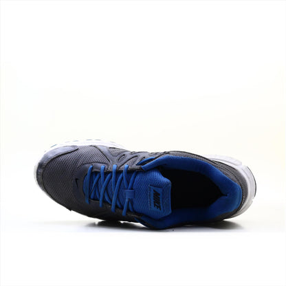 Nike Revolution 