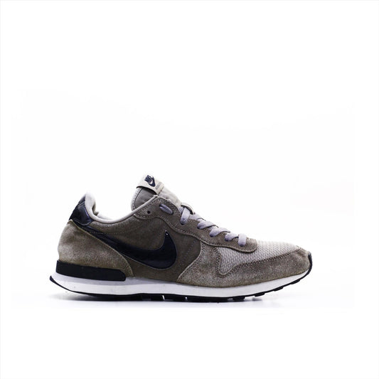 Nike Internationalist 