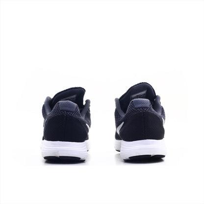 Nike Revolution 3