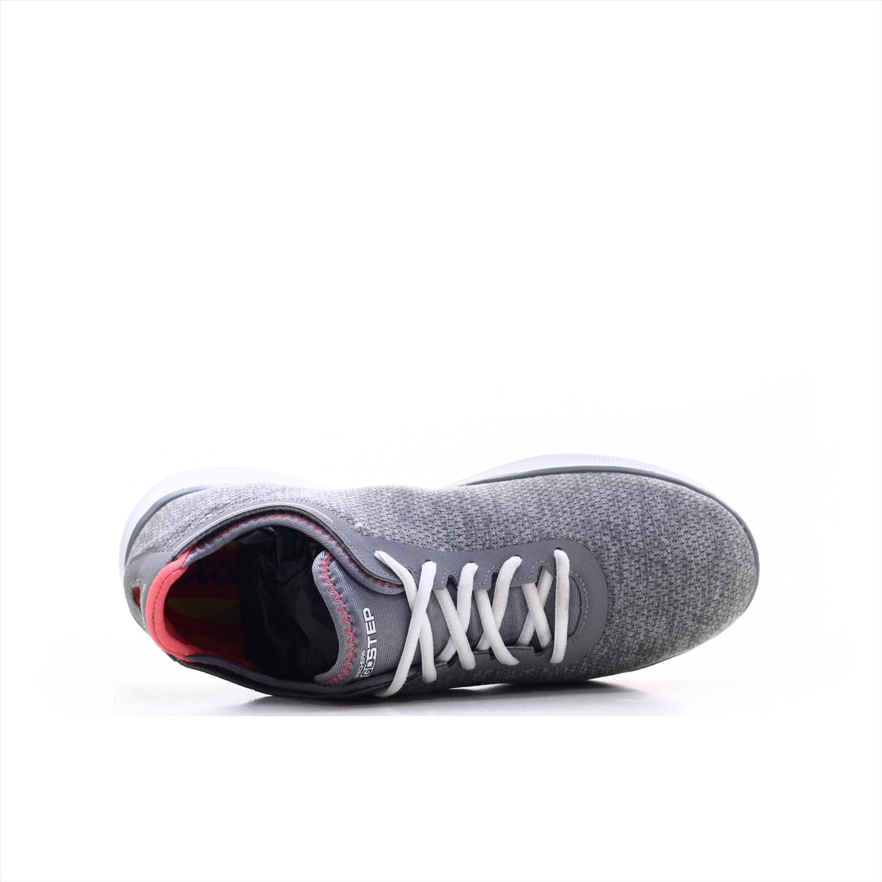 Skechers go top step goga max