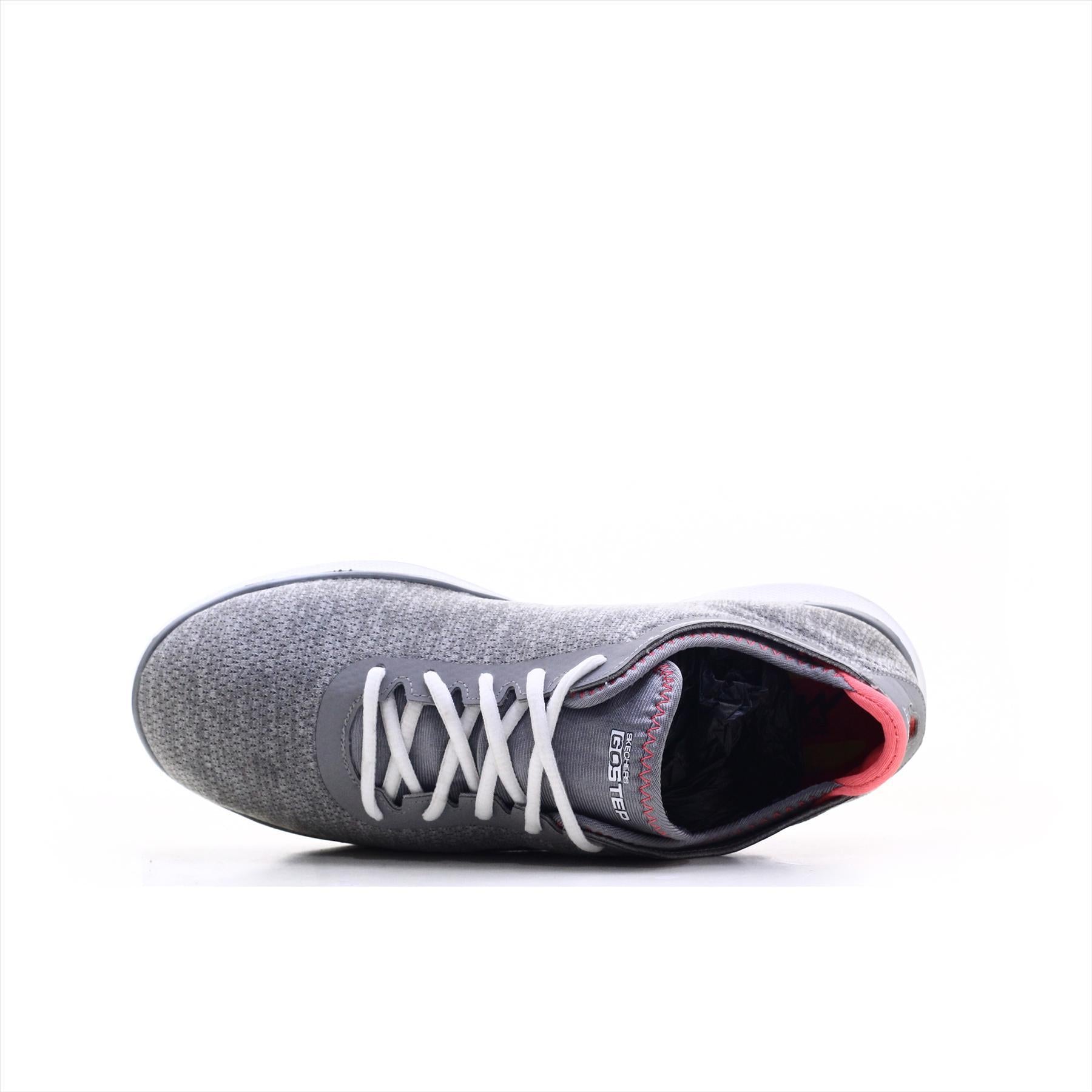 Skechers go hotsell step goga max