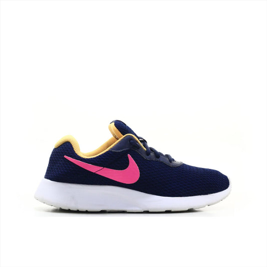 Nike Tanjun