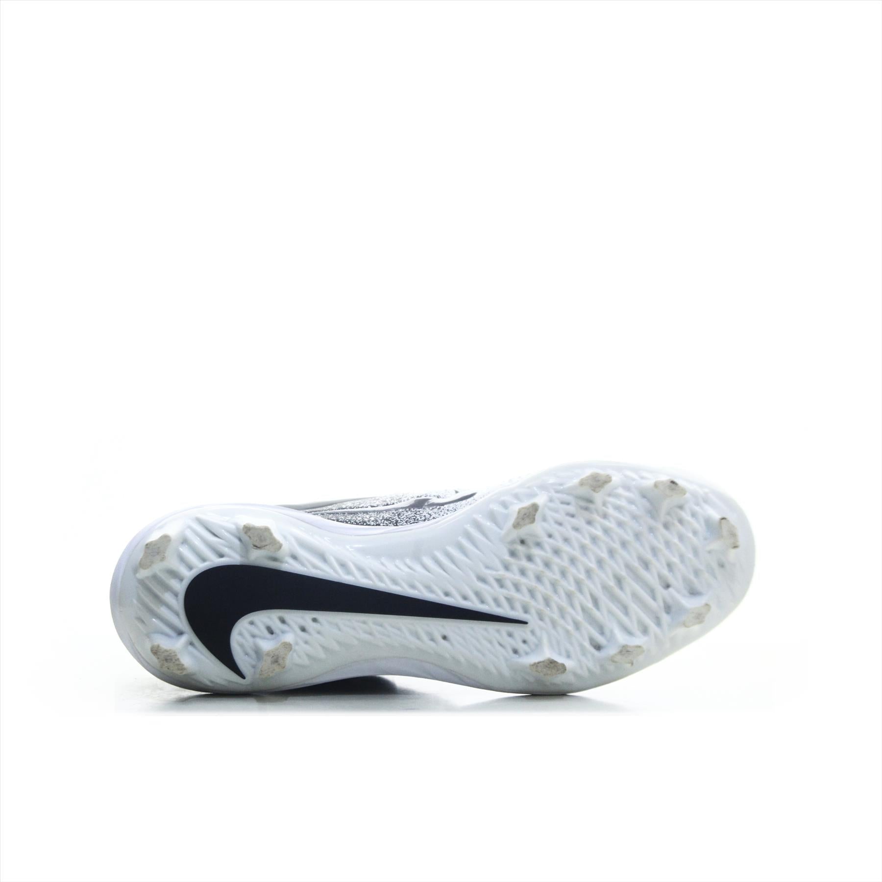 Nike studs online best sale
