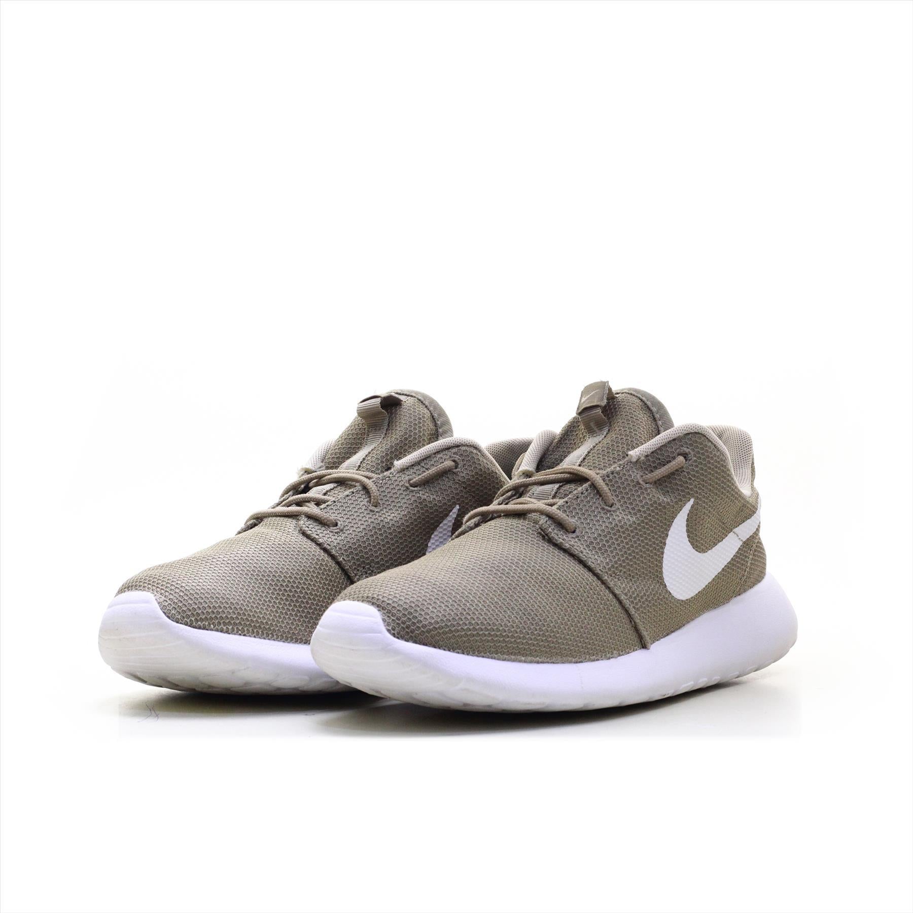 Nike roshe run 42 store