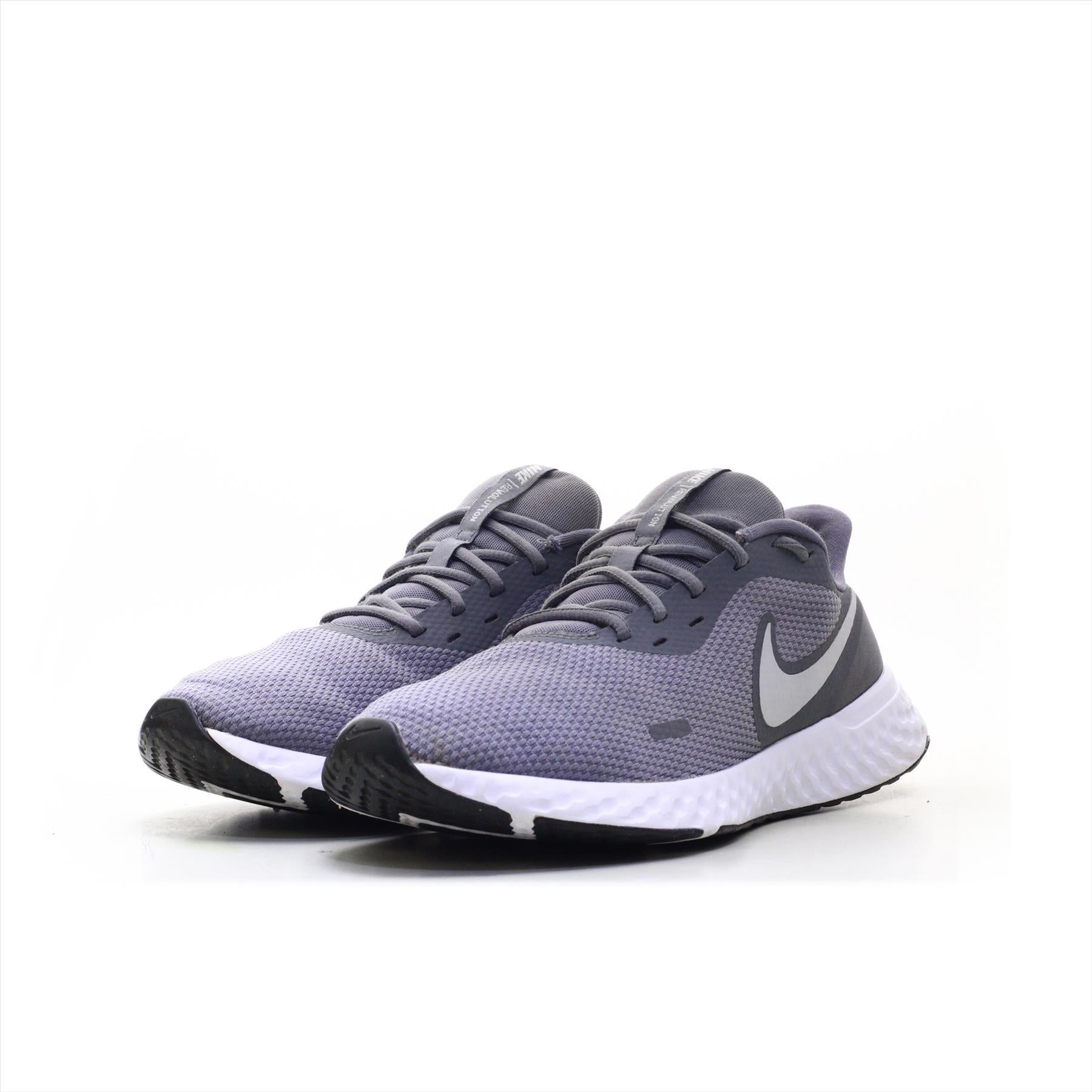 Nike Revolution (ORIGINAL)