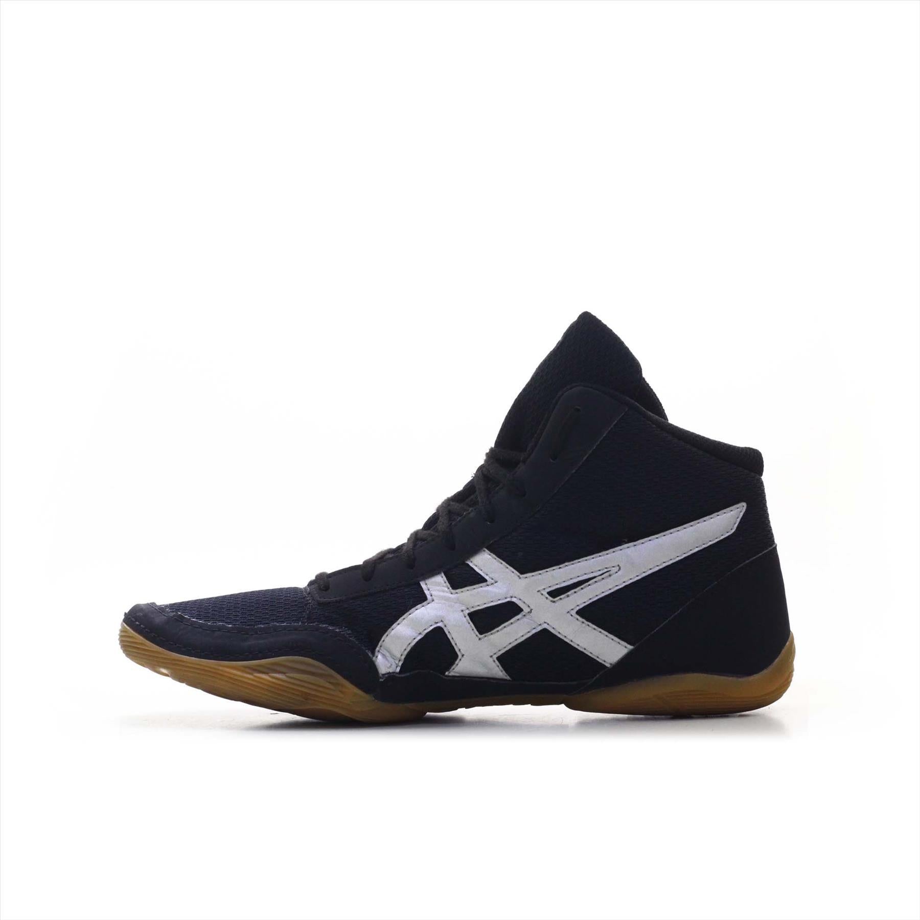 Asics mat shoes on sale