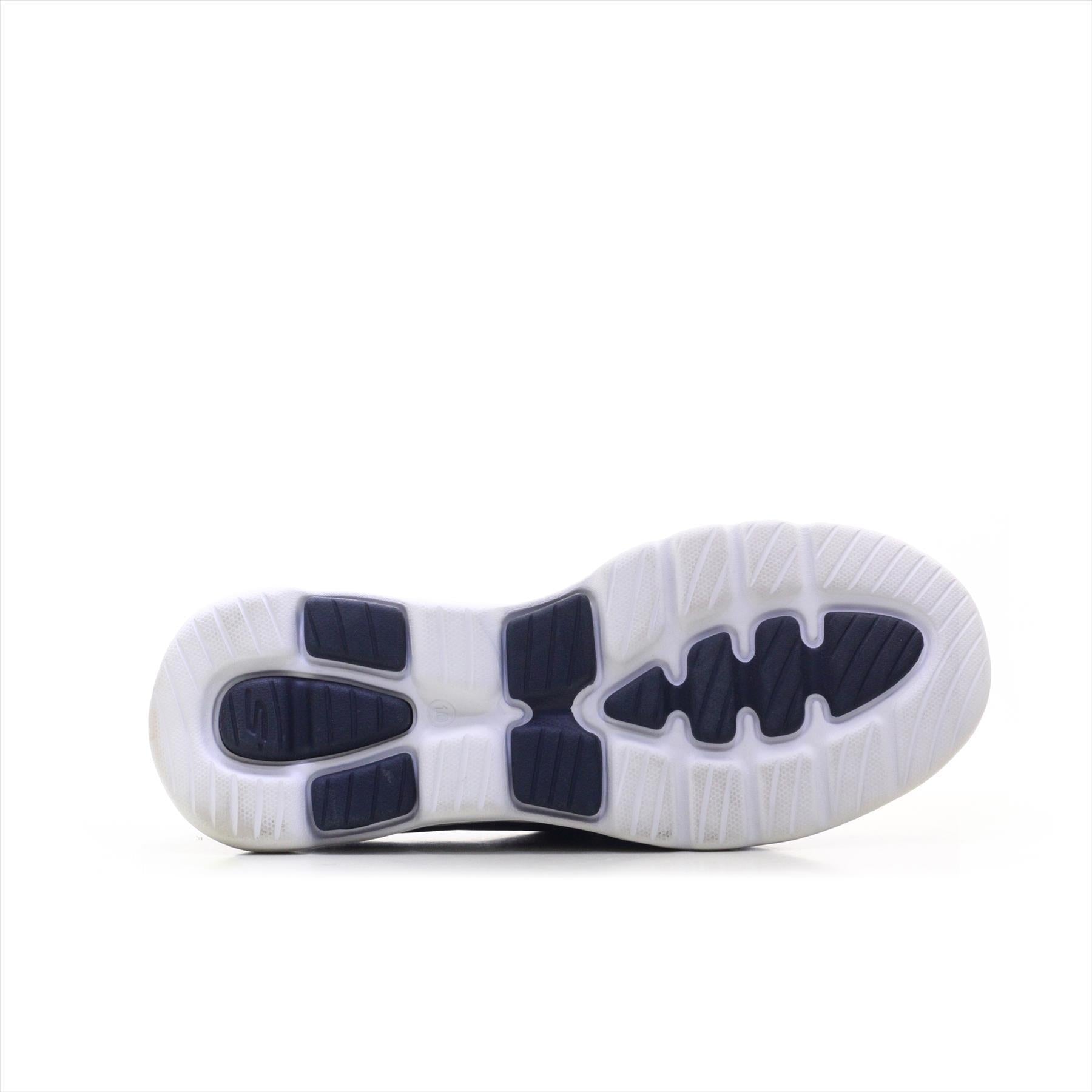 Skechers Ultra Go =