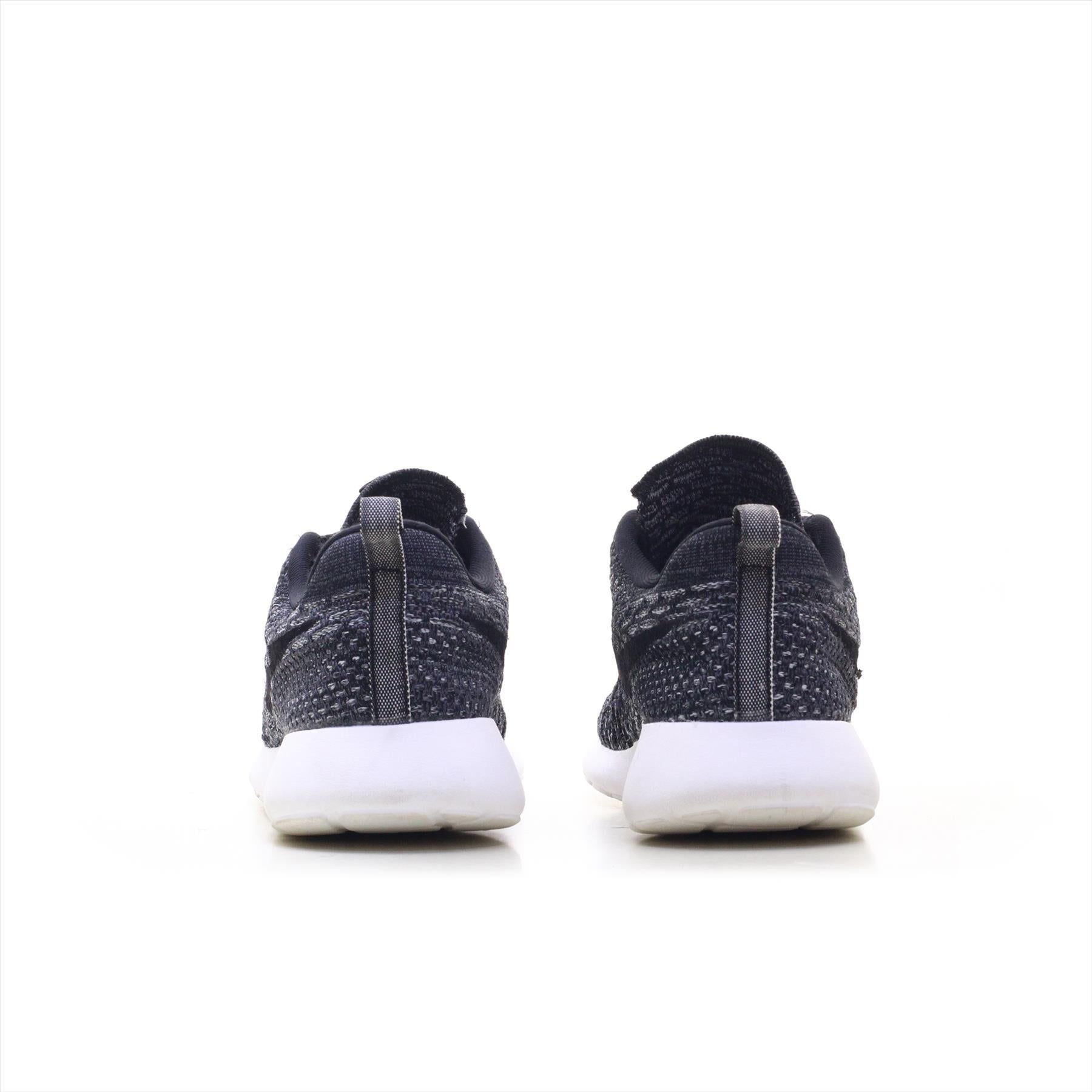 Nike Roshe Run =