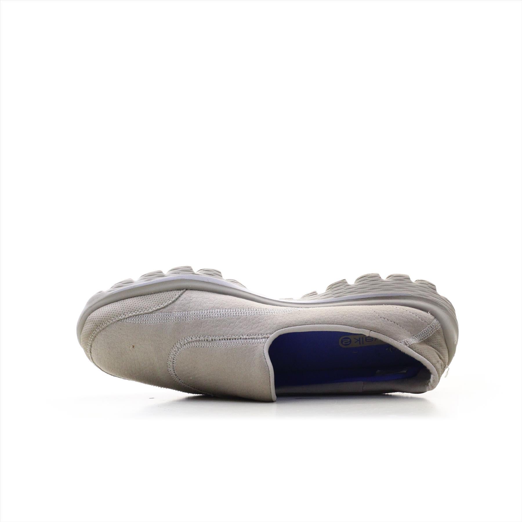 Skechers go walk 2 vs 3 discount