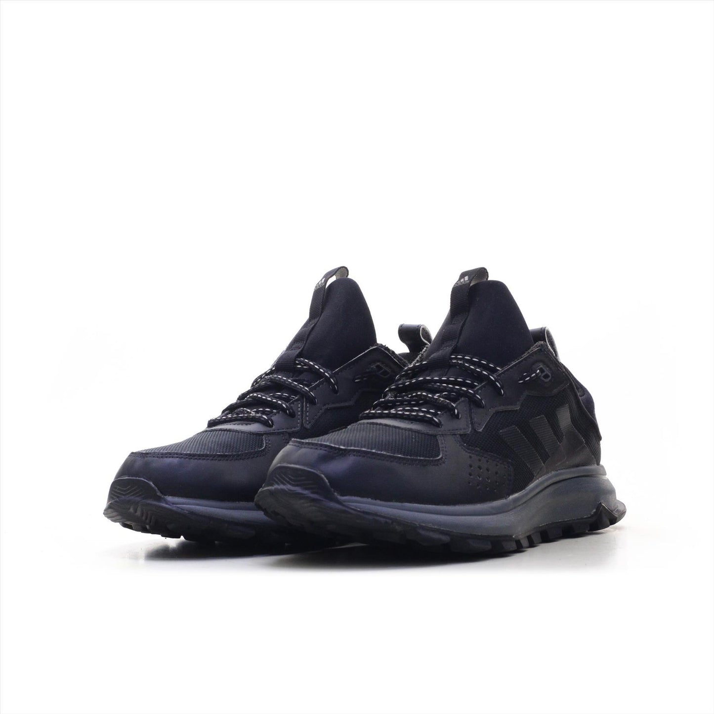 Adidas Traxion Cloudfoam Gripper (ORIGINAL)