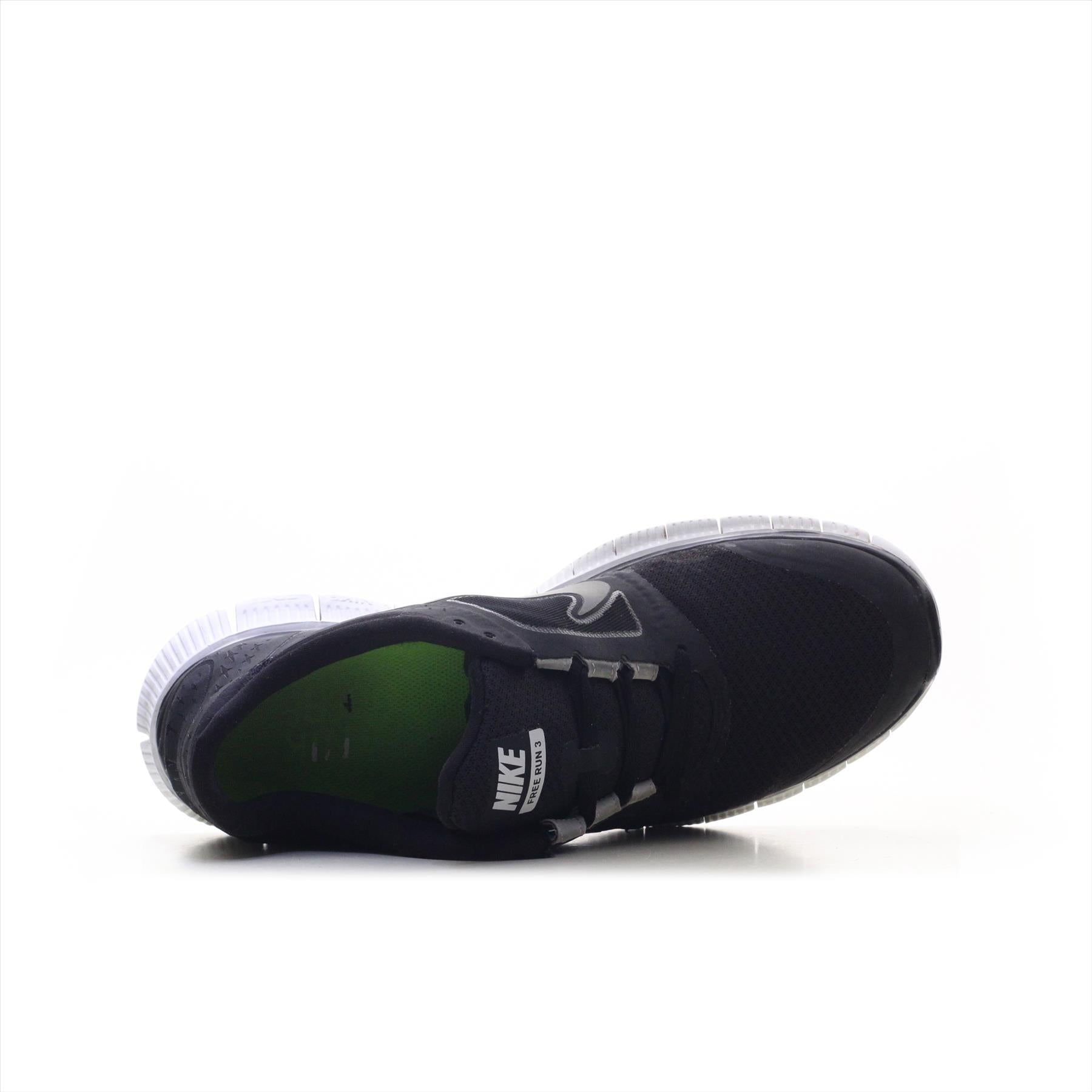 Free run 3 best sale price in pakistan