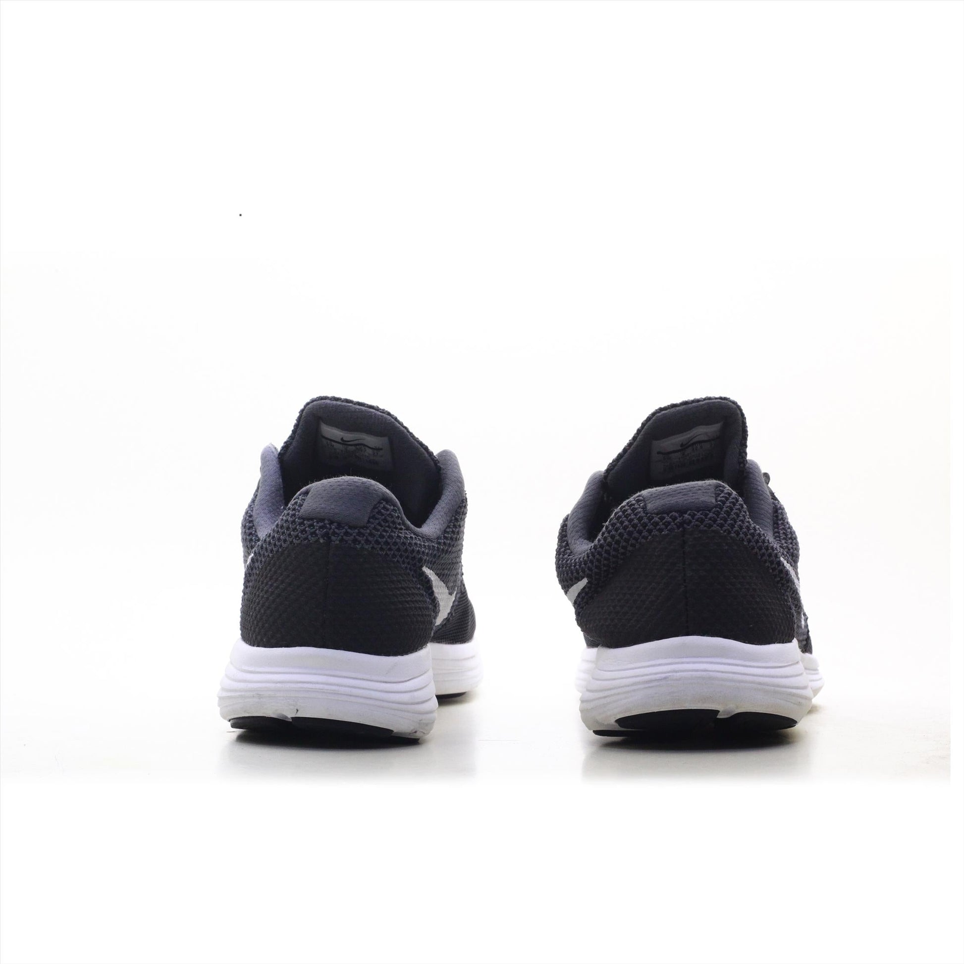 Nike Revolution 3 (ORIGINAL)