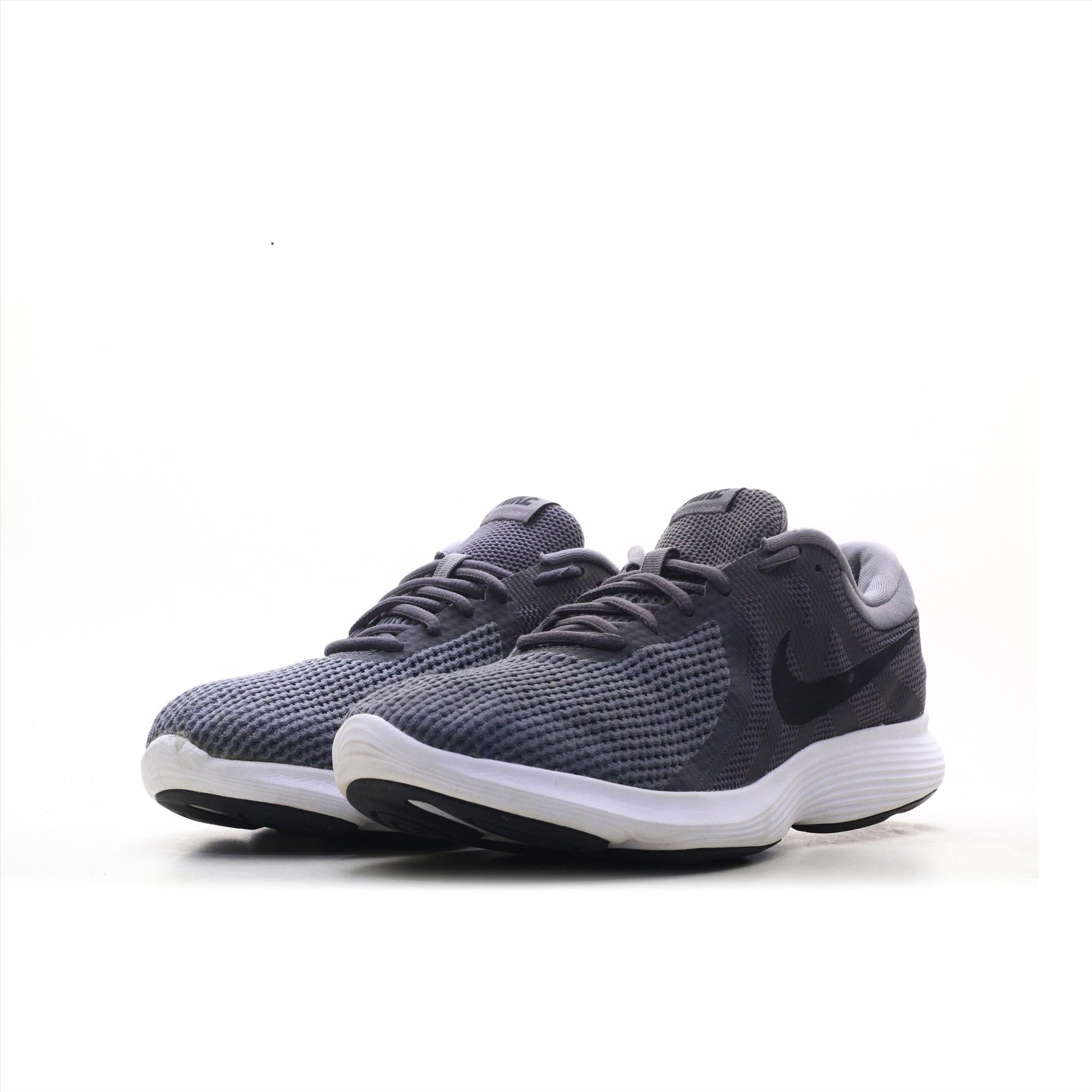 Nike Revolution 4 (ORIGINAL)