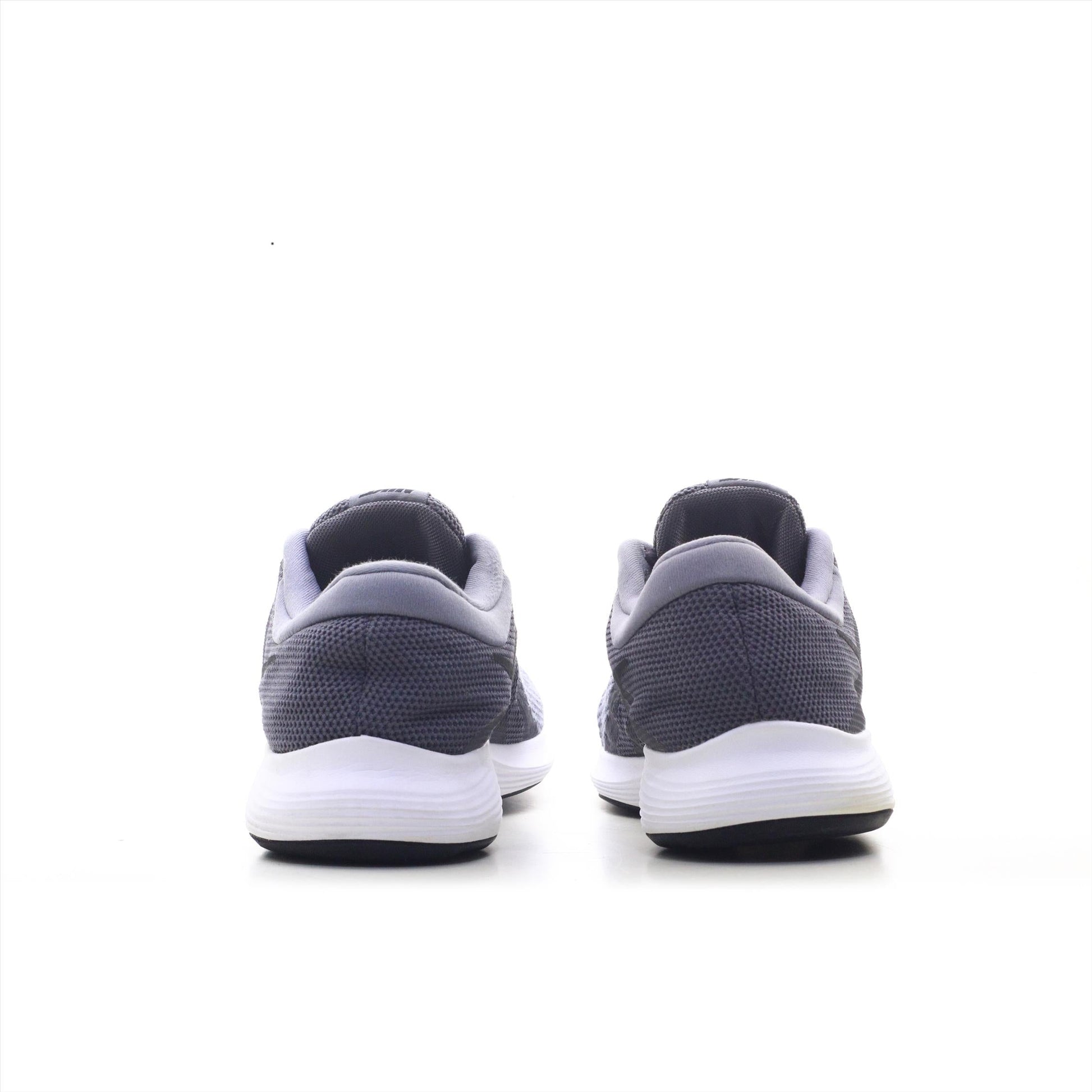 NIKE REVOLUTION 4 (Original)